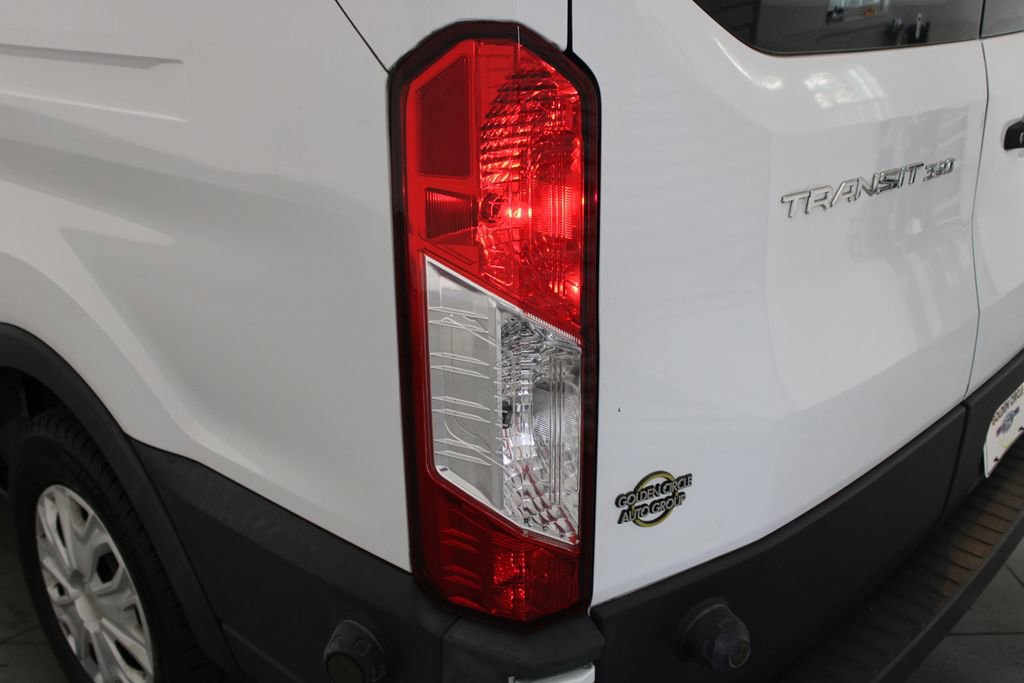 Used 2018 Ford Transit 350 XL image 49