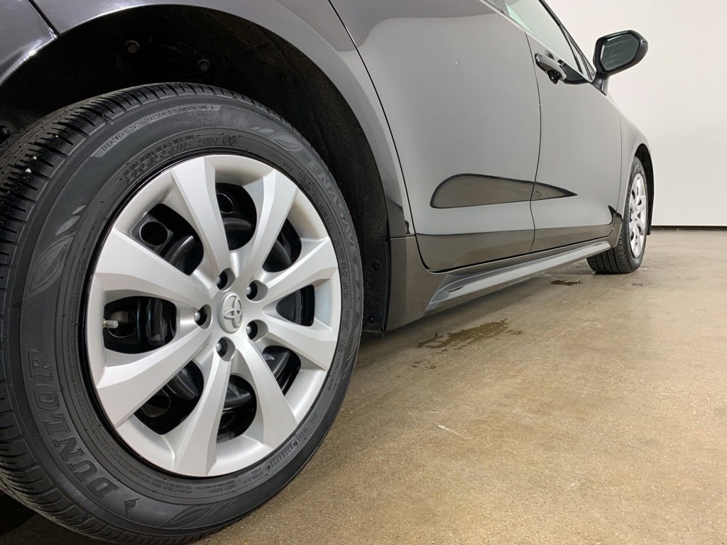 Used 2023 Toyota Corolla LE image 9