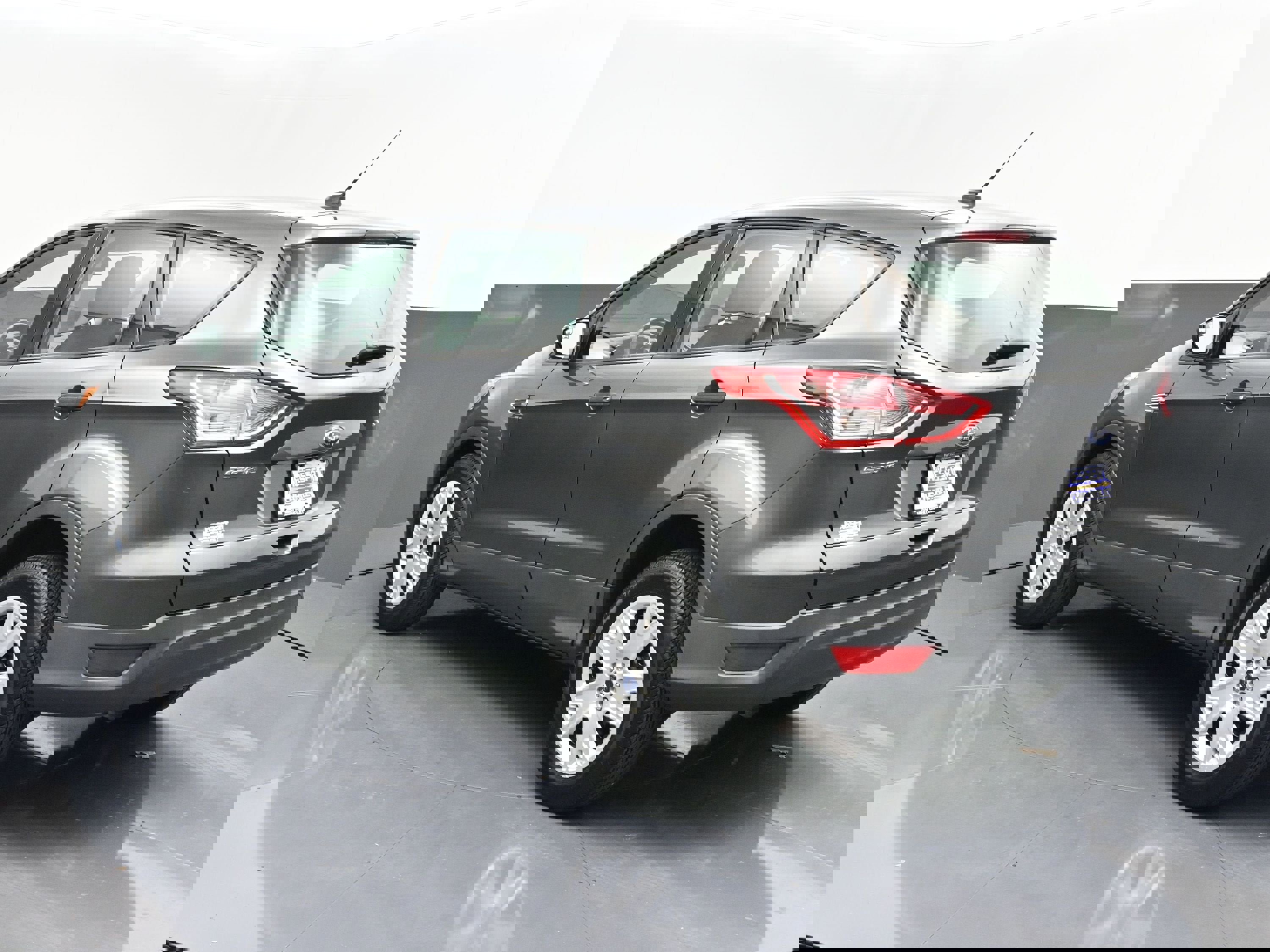 Used 2016 Ford Escape S image 5