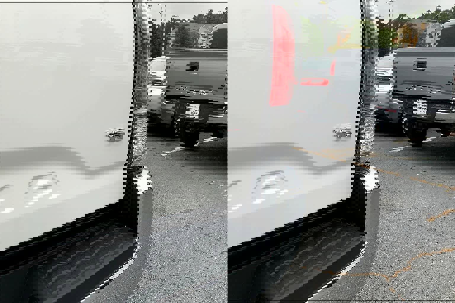 Used 2020 Toyota Tacoma TRD Off-Road image 10