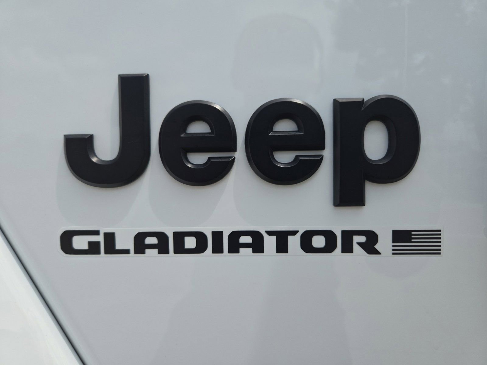 Used 2023 Jeep Gladiator Willys image 11