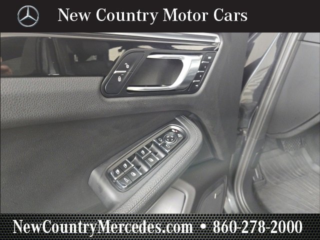 Used 2018 Porsche Macan image 15