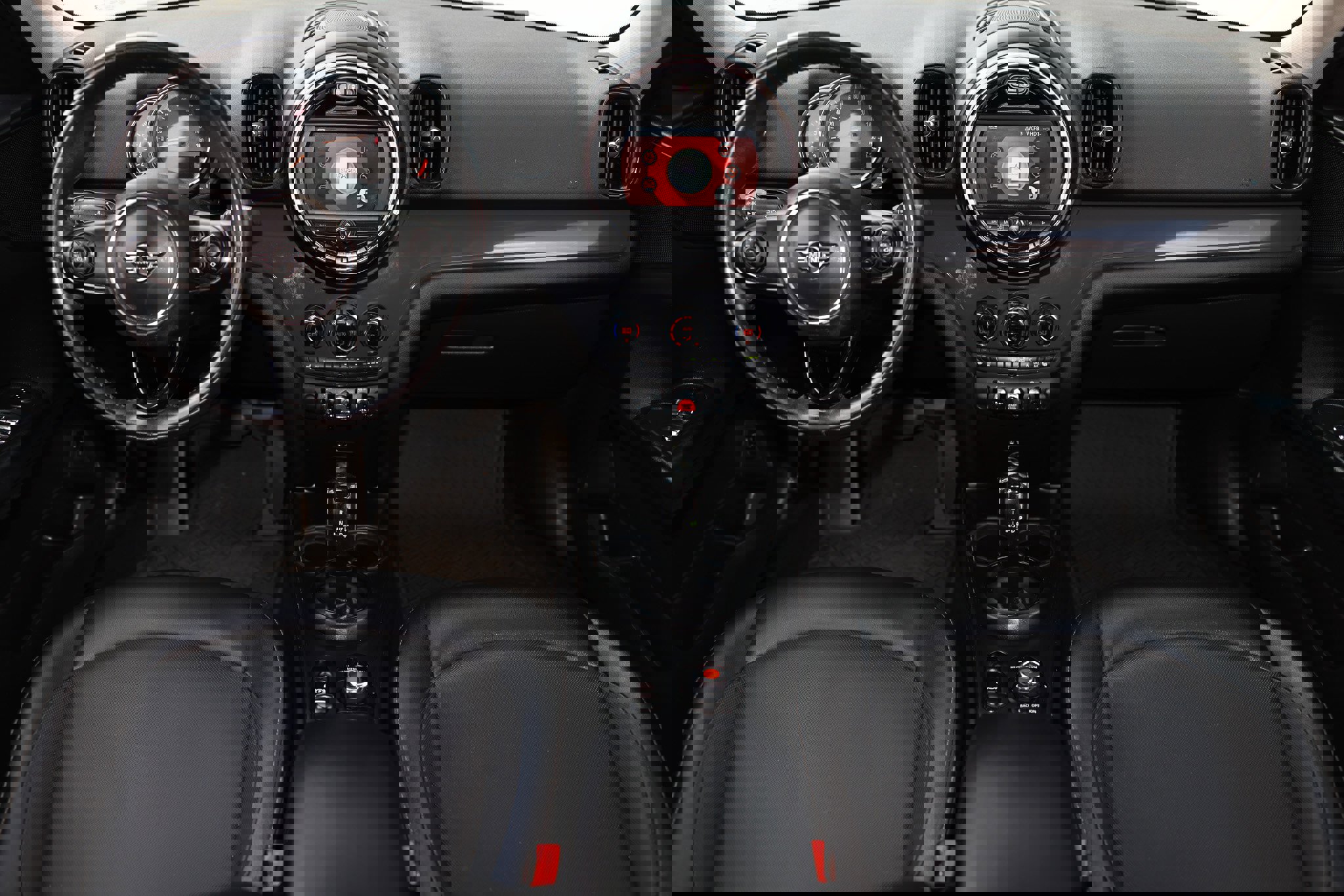 Used 2020 MINI Cooper Countryman image 2