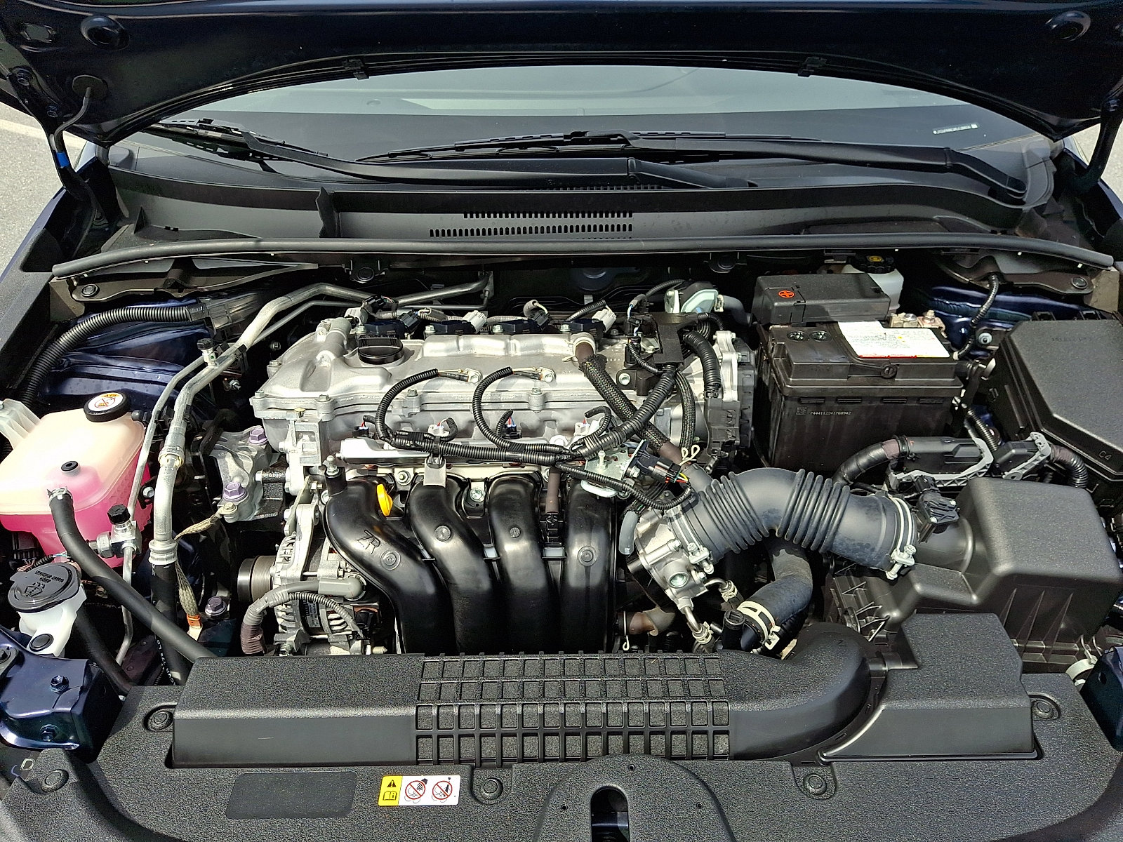 Used 2021 Toyota Corolla LE w/ LE Convenience Package FWD image 28