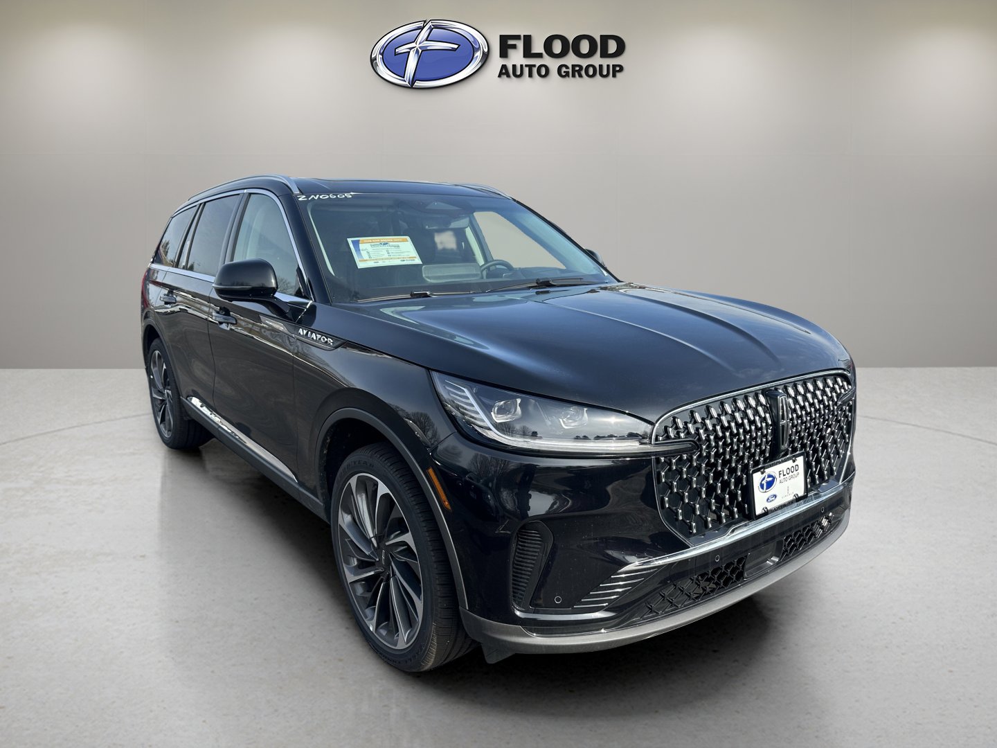 New 2025 Lincoln Aviator Reserve w/ Equipment Group 201A AWD/4WD image 1