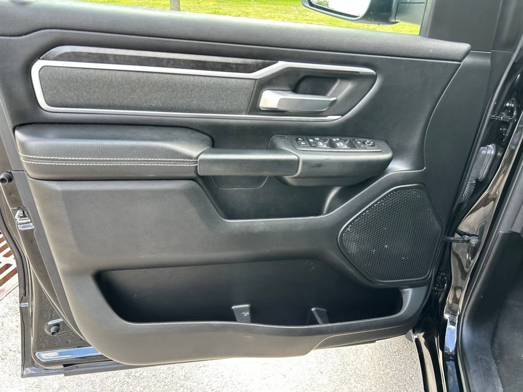 Used 2022 RAM 1500 Big Horn AWD/4WD image 17