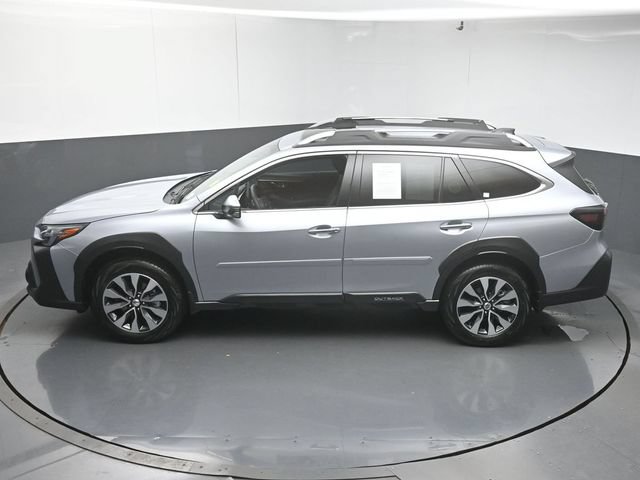 Certified 2025 Subaru Outback Touring w/ Popular Package #2 AWD/4WD image 46