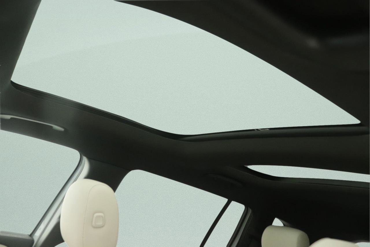 New 2026 Mercedes-Benz GLB 250 image 11