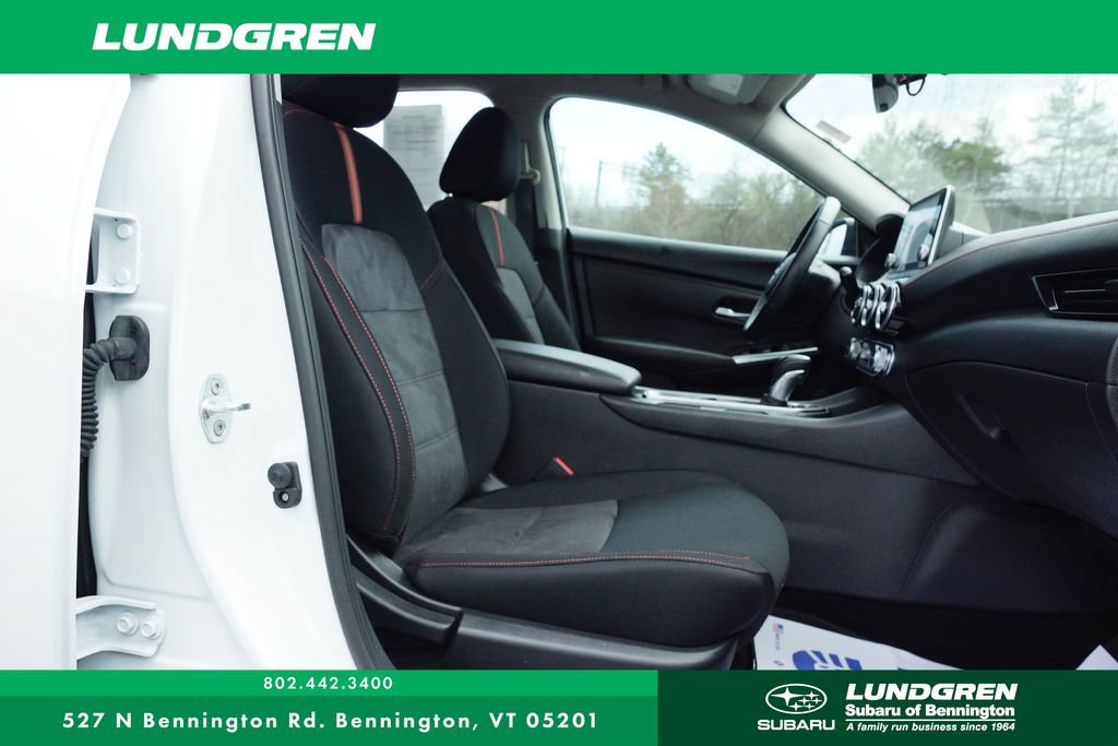 Used 2024 Nissan Sentra SR FWD image 9
