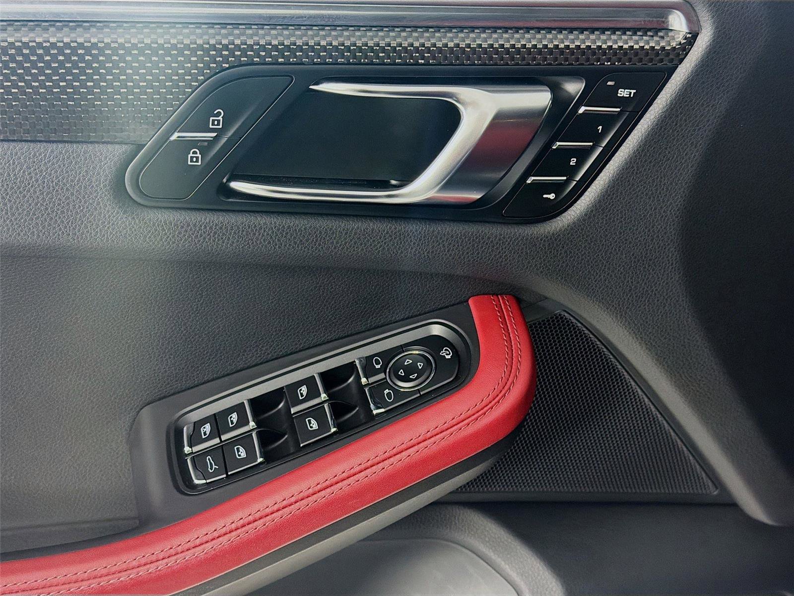 Certified 2024 Porsche Macan Turbo image 14