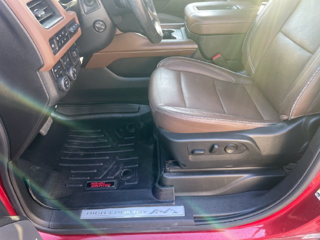 Used 2024 Chevrolet Tahoe High Country w/ Advanced Technology Package AWD/4WD image 9