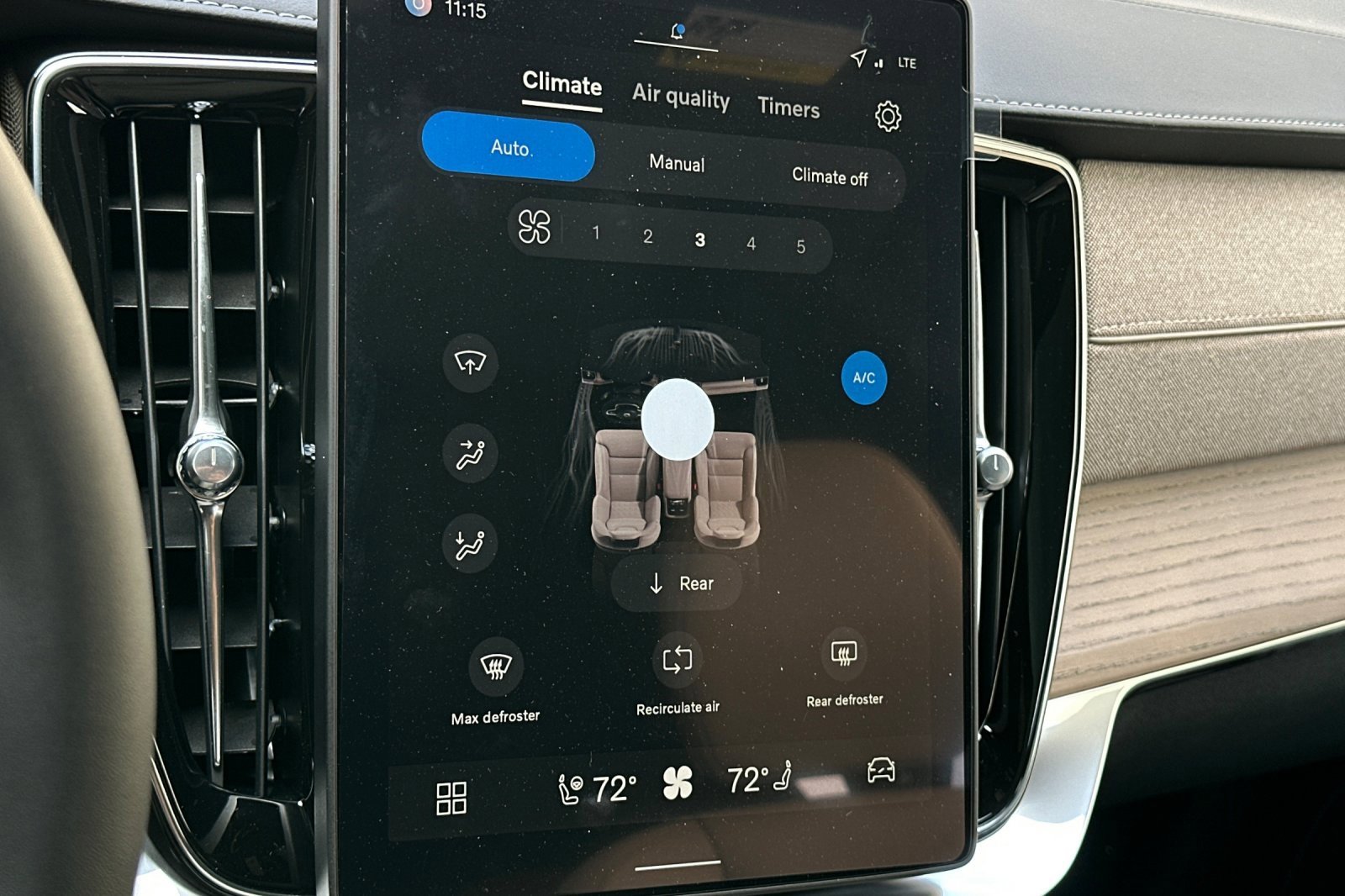 New 2026 Volvo XC90 T8 Ultra image 25