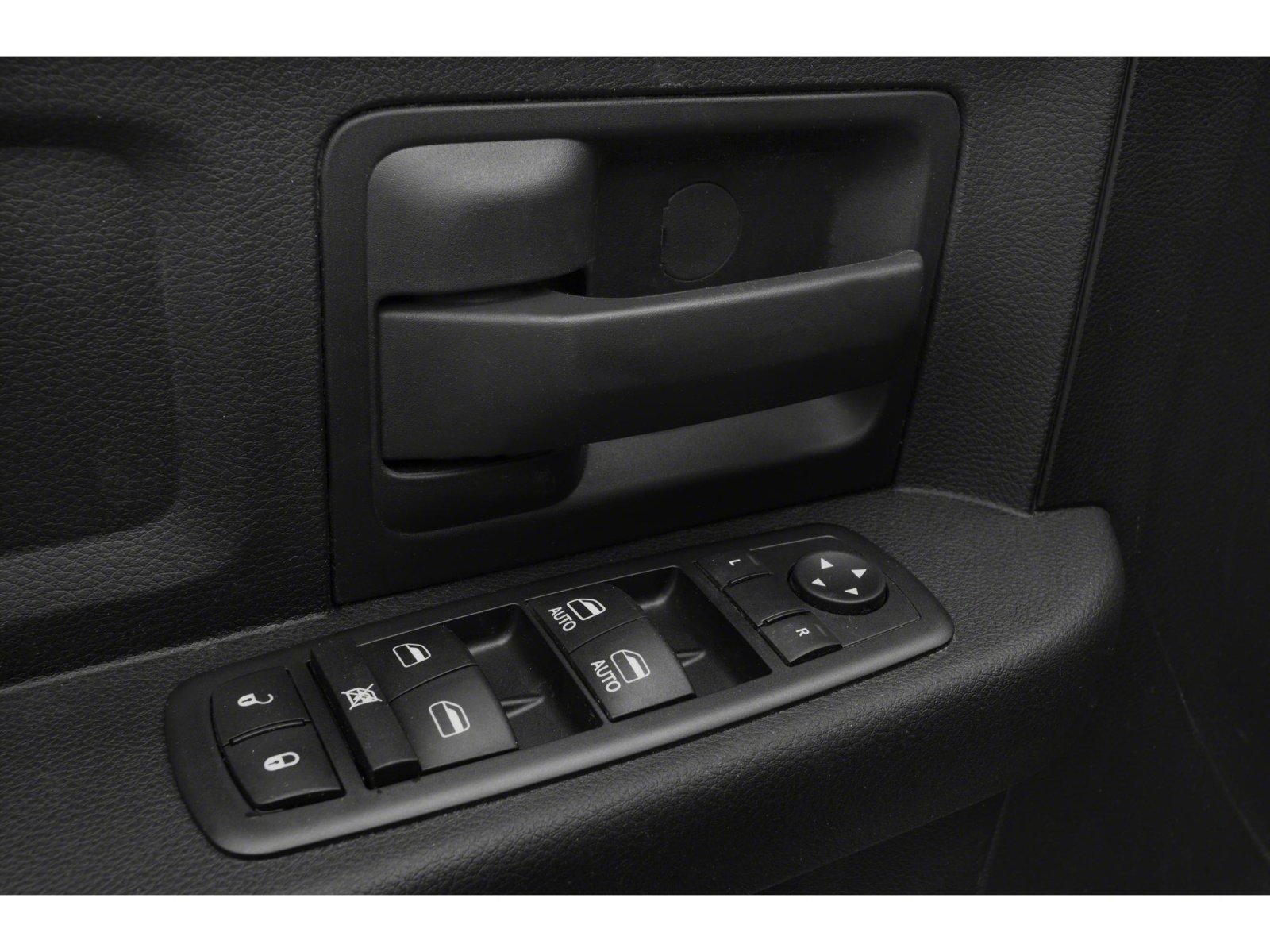 Used 2018 RAM 5500 Tradesman w/ Chrome Appearance Group image 17