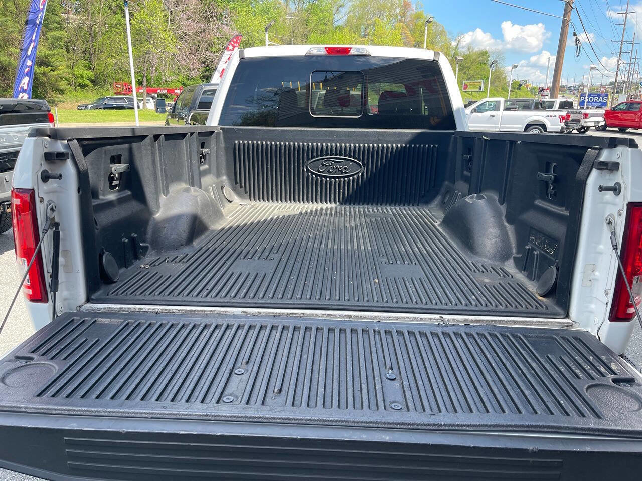Used 2015 Ford F150 XLT w/ Equipment Group 302A Luxury AWD/4WD image 7