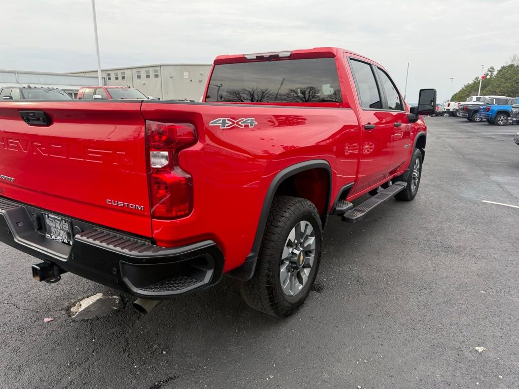 Used 2025 Chevrolet Silverado 2500 Custom w/ Custom Value Package image 5