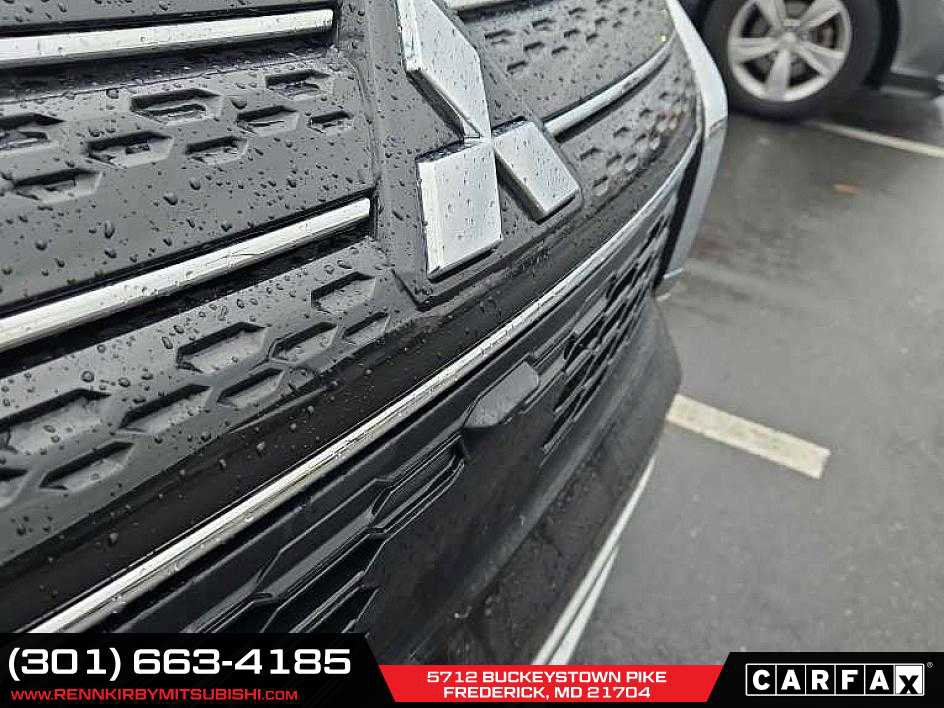 Used 2024 Mitsubishi Outlander SE image 20