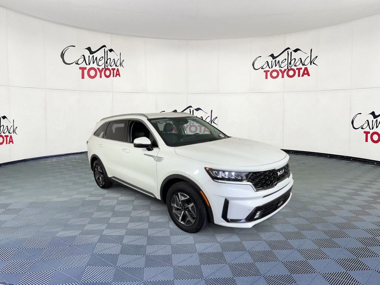 Used 2023 Kia Sorento EX FWD image 5