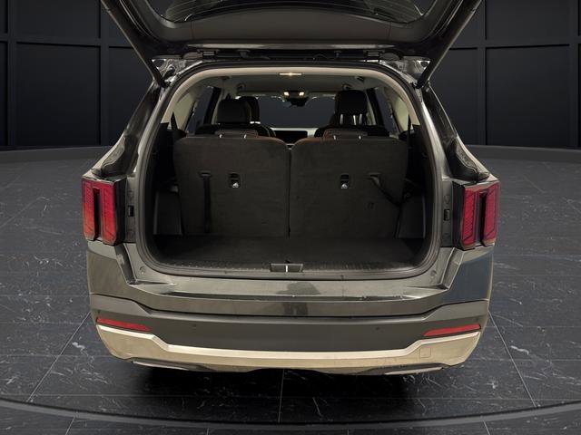 Used 2025 Kia Sorento EX image 14