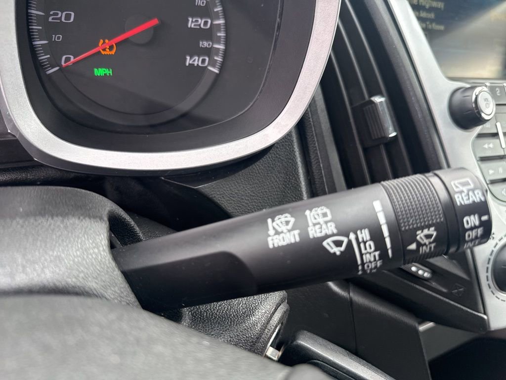 Used 2015 Chevrolet Equinox LT w/ Driver Convenience Package image 27