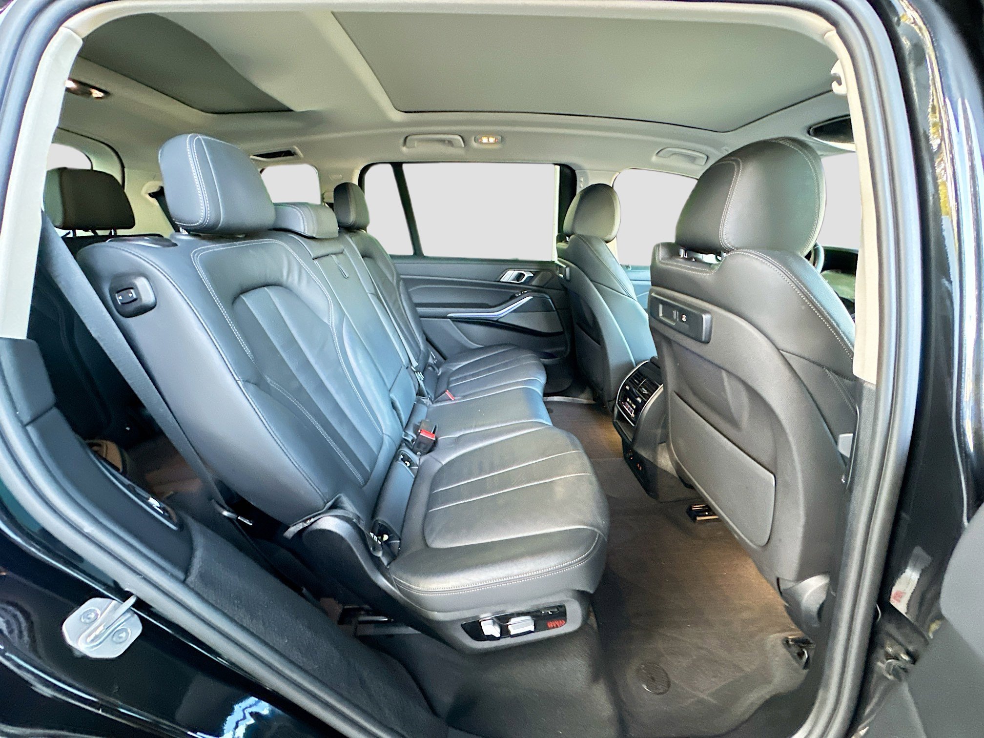 Certified 2022 BMW X7 xDrive40i w/ Premium Package image 30