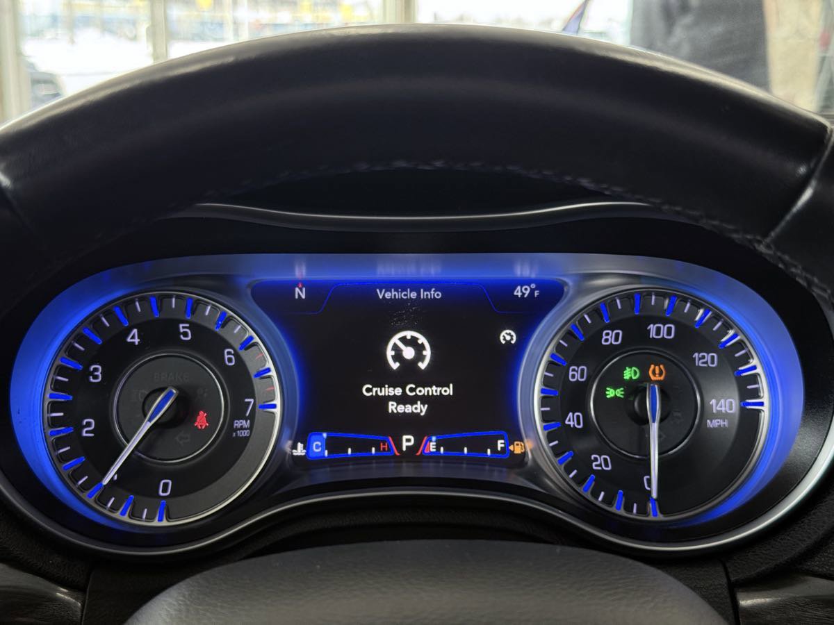 Used 2019 Chrysler 300 Touring L w/ Quick Order Package 22F image 45