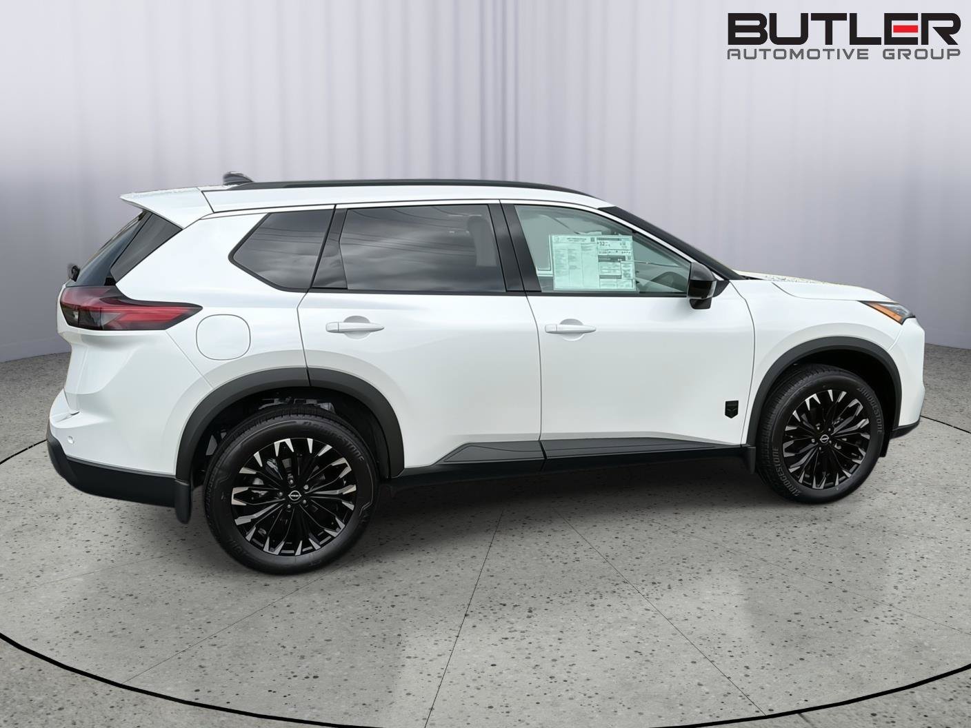 New 2026 Nissan Rogue Dark Armor FWD image 8