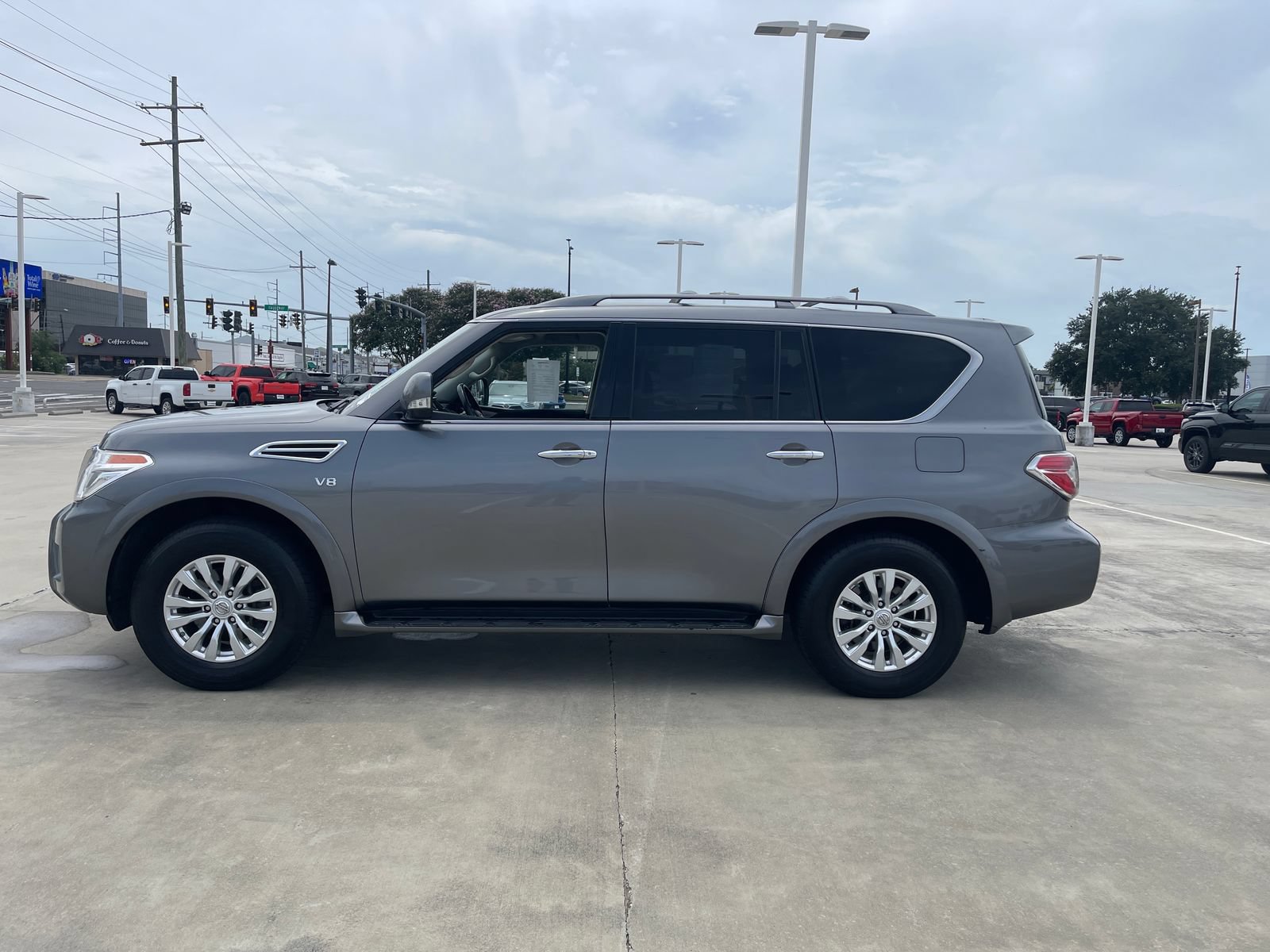 Used 2019 Nissan Armada SV w/ Driver Package RWD image 2
