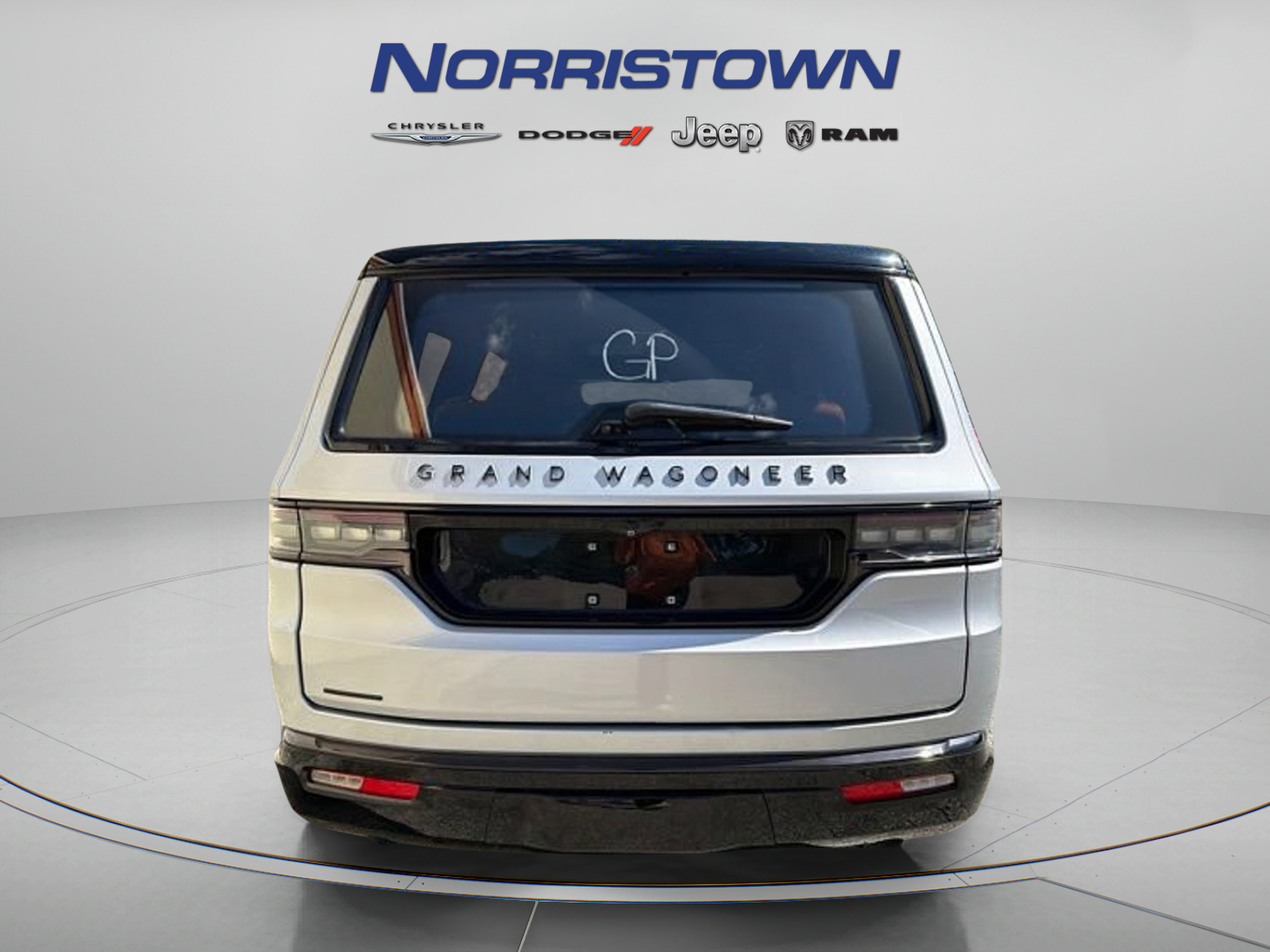 Used 2023 Jeep Grand Wagoneer Series III w/ Quick Order Packagew 28T AWD/4WD image 5