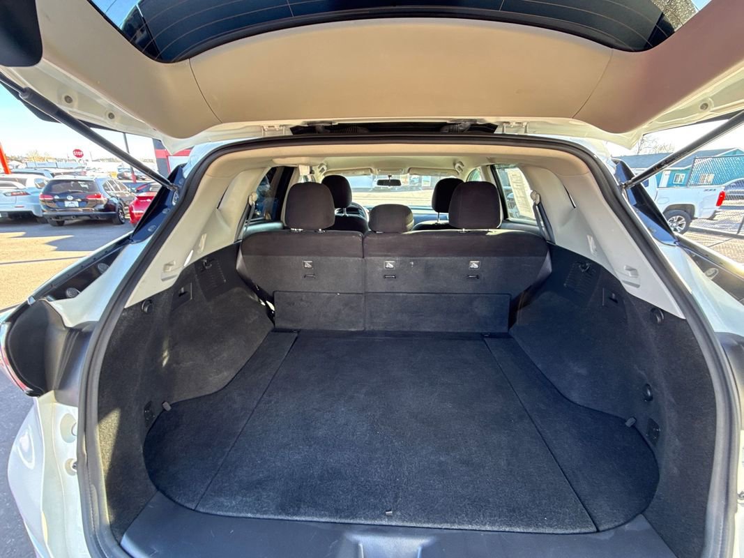 Used 2017 Nissan Murano S w/ Navigation Package image 16