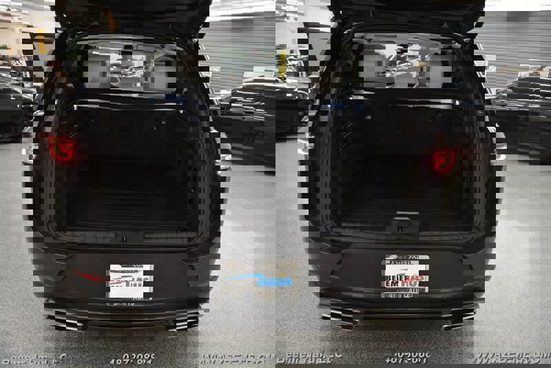 Used 2024 Land Rover Range Rover Sport SE image 42