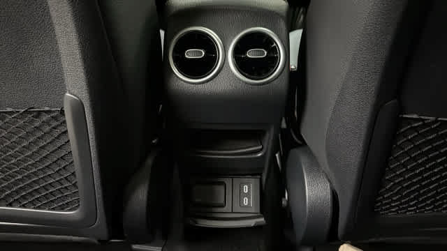 Certified 2026 Mercedes-Benz GLB 250 4MATIC image 30