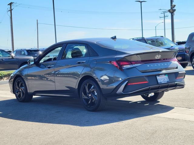 Certified 2026 Hyundai Elantra Sport FWD image 3