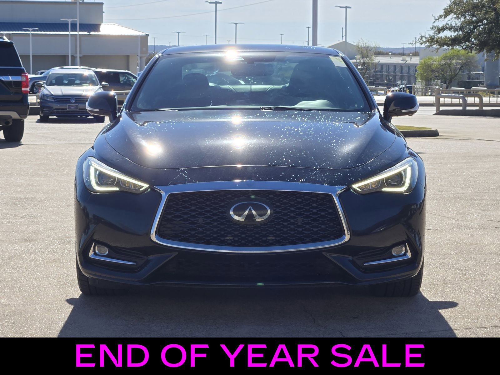 Used 2019 INFINITI Q60 3.0t Luxe w/ Essential Package image 2