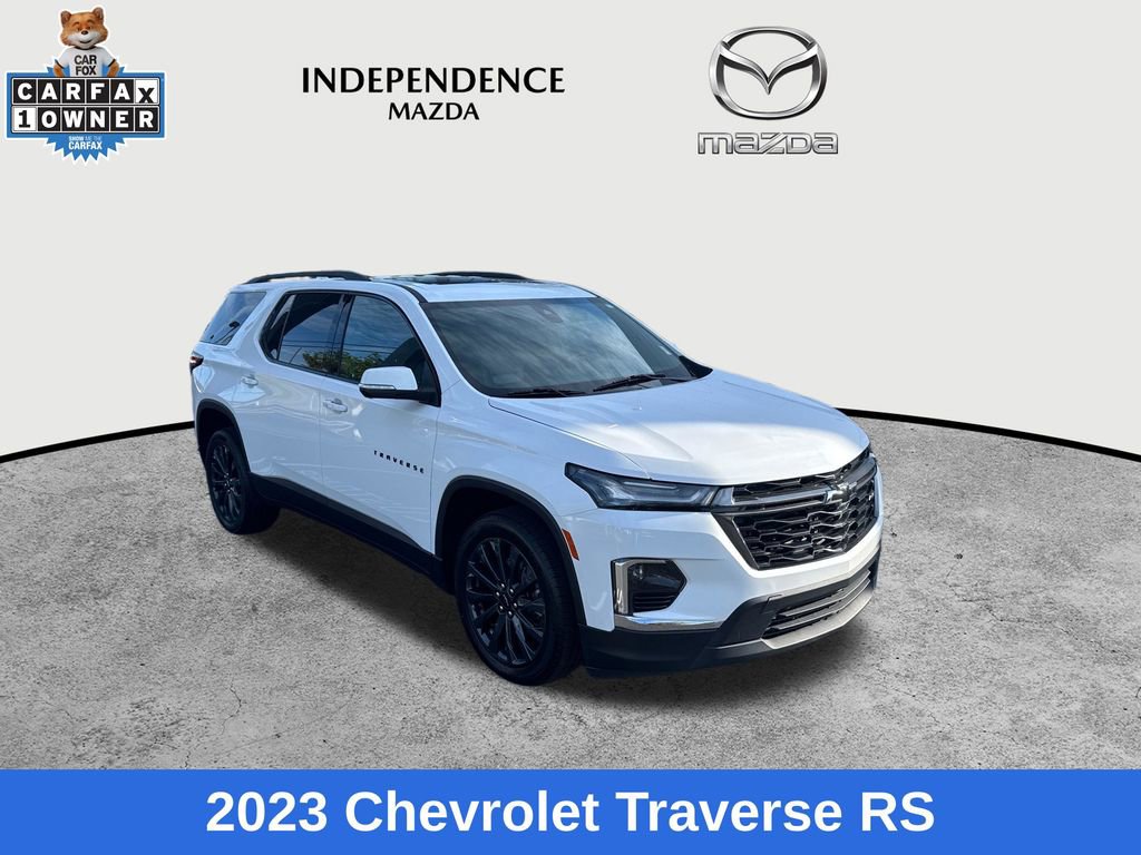Used 2023 Chevrolet Traverse RS AWD/4WD image 1