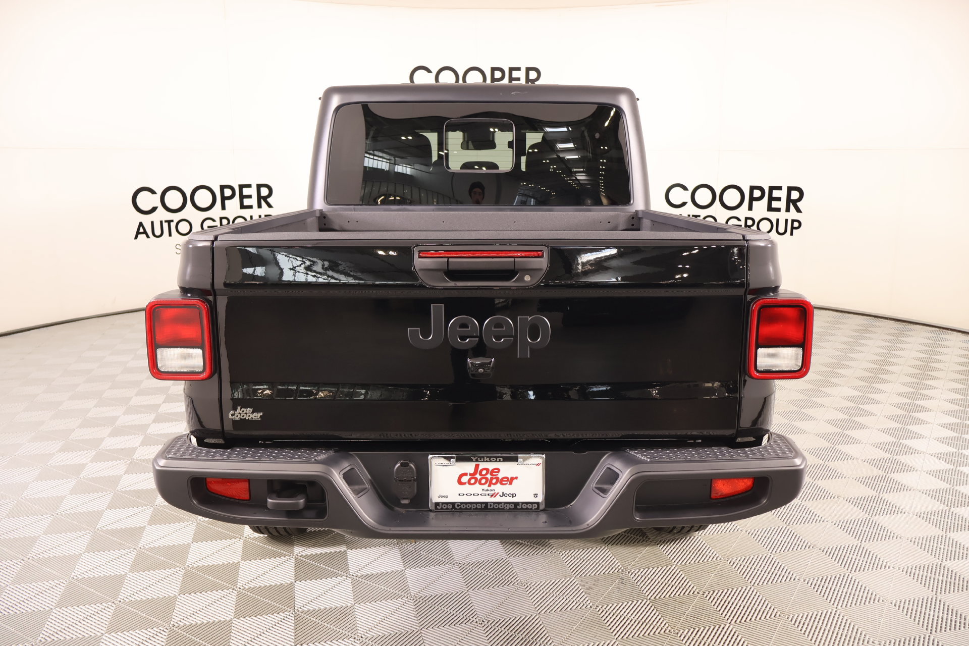Used 2025 Jeep Gladiator Sport AWD/4WD image 21