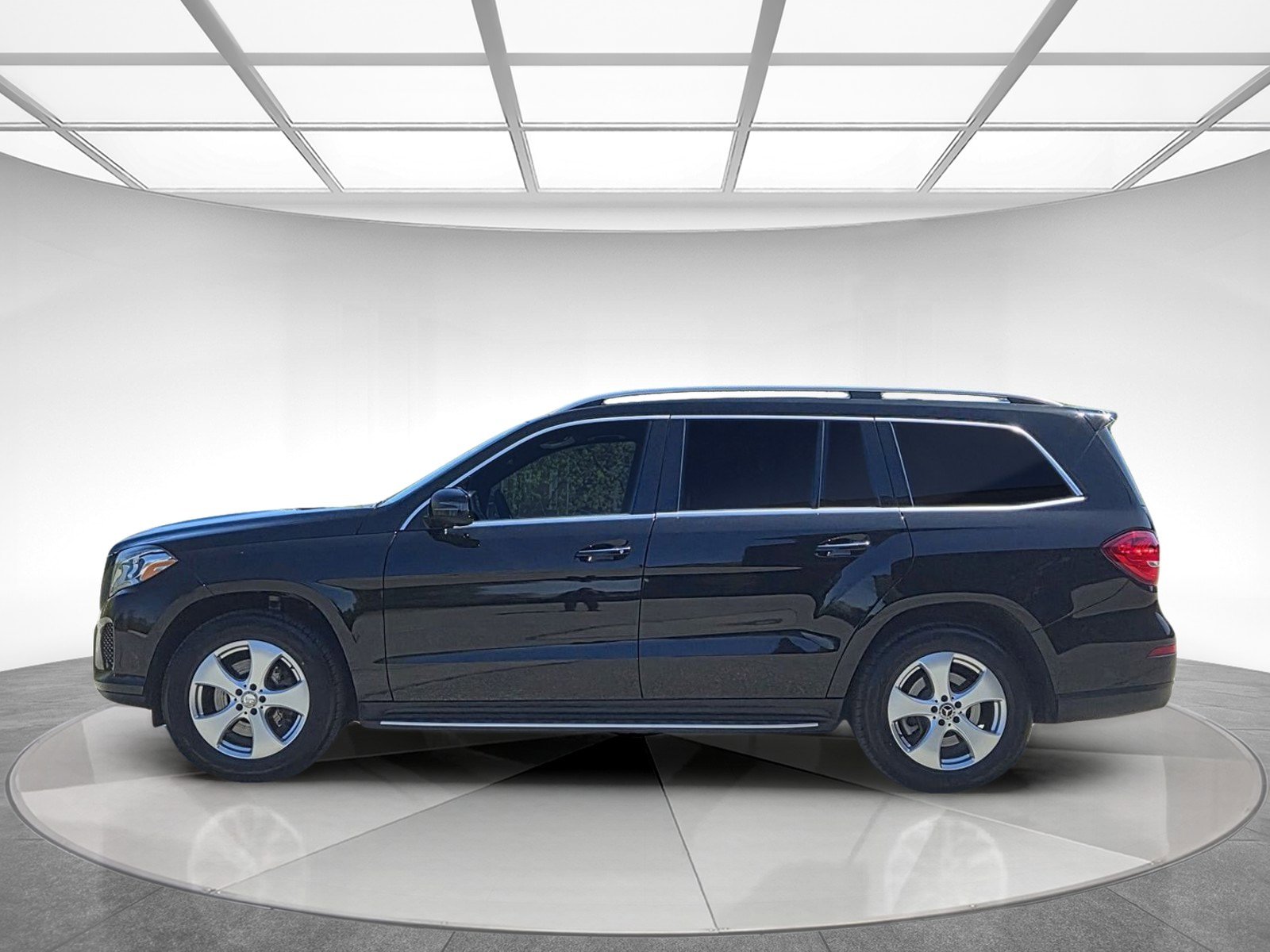 Used 2017 Mercedes-Benz GLS 450 4MATIC image 5