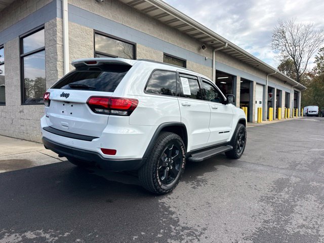 Used 2020 Jeep Grand Cherokee Laredo AWD/4WD image 19