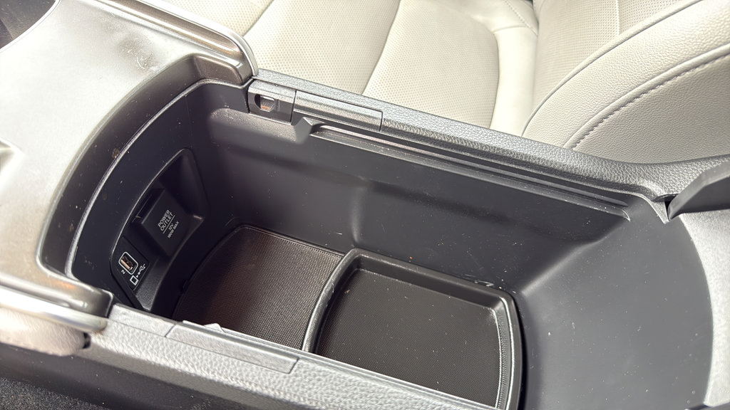 Used 2019 Honda Accord Touring image 28