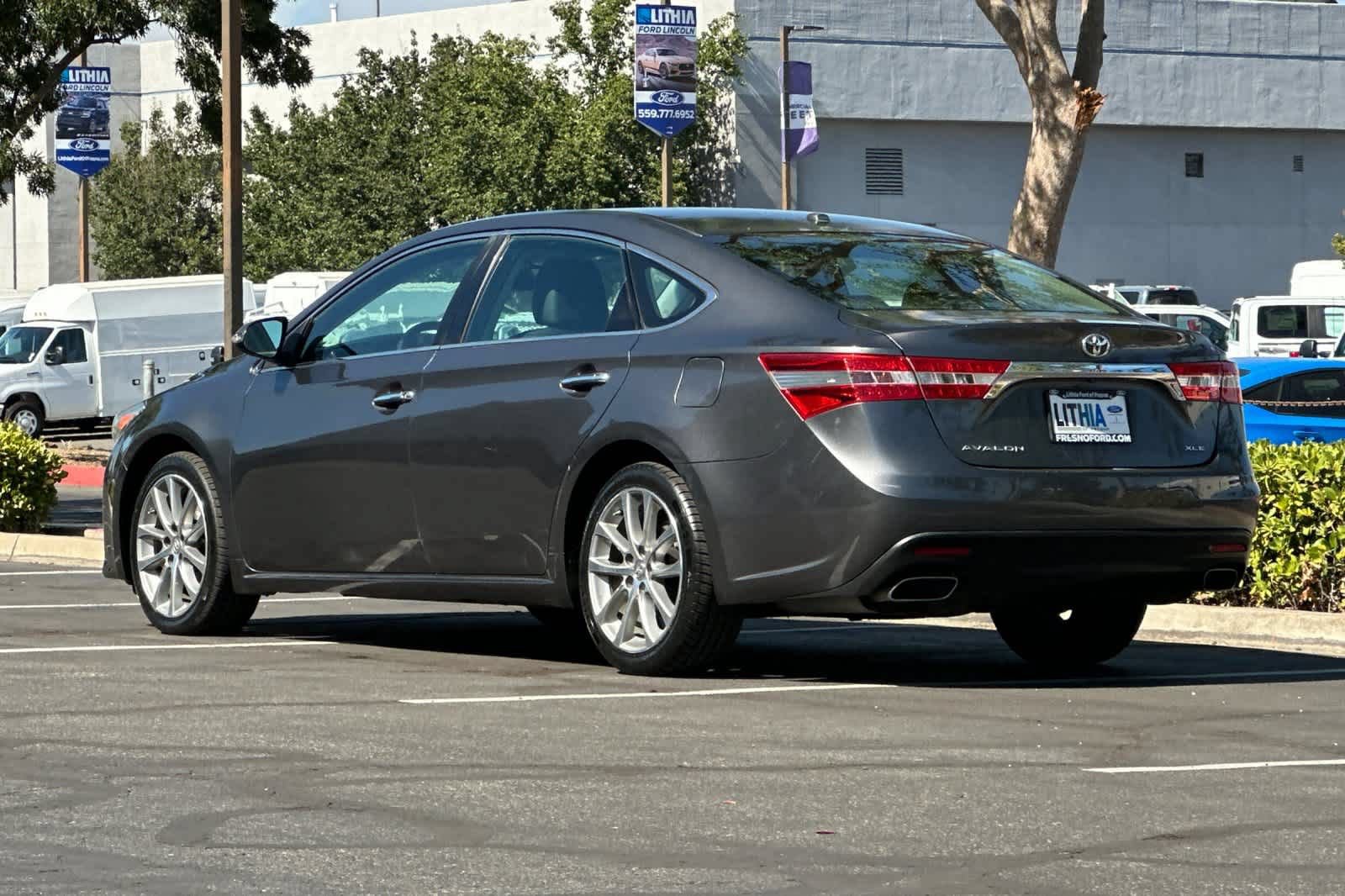 Used 2014 Toyota Avalon XLE Touring FWD image 6