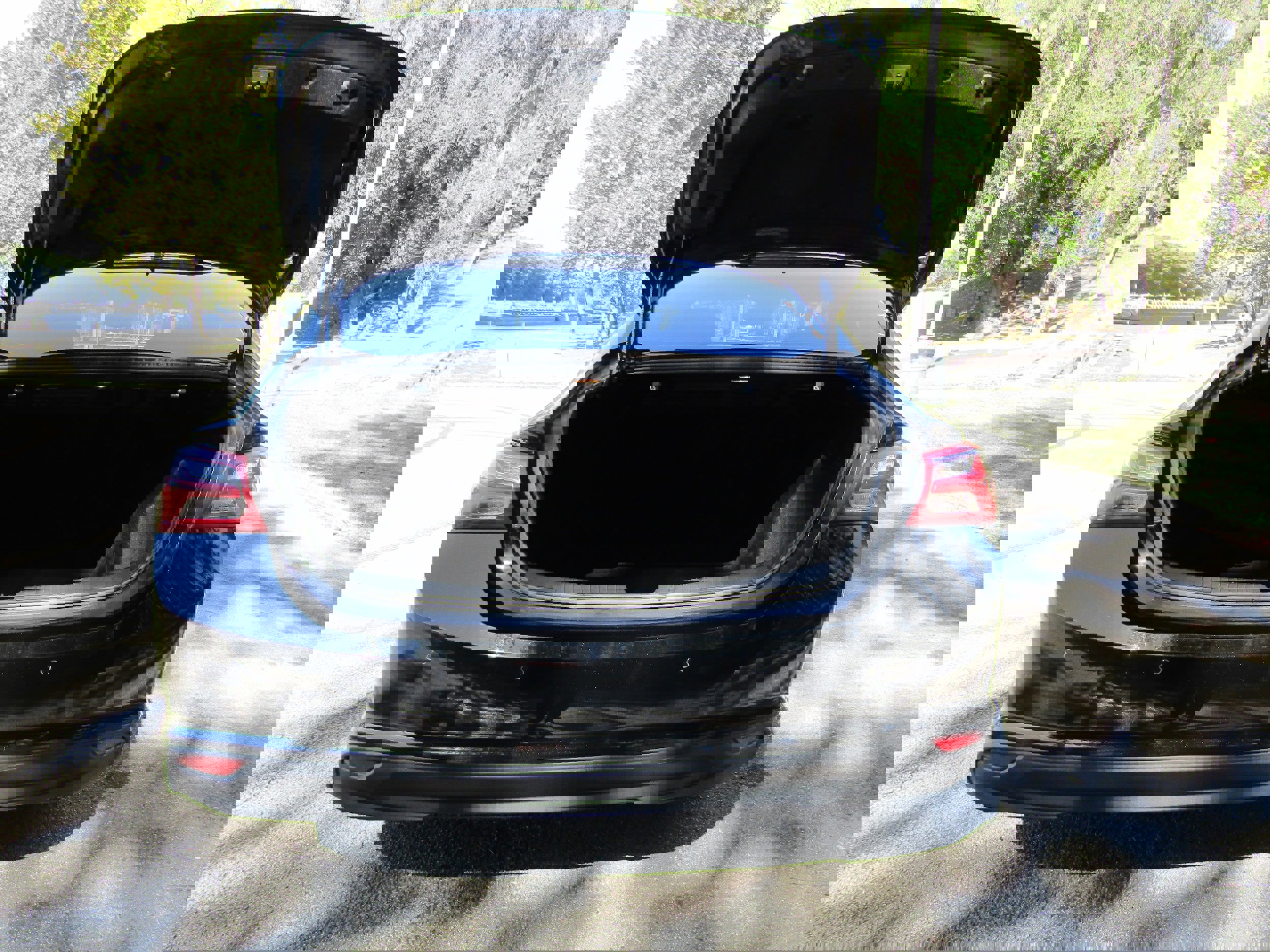 Used 2022 Chevrolet Malibu LT w/ Leather Package image 14