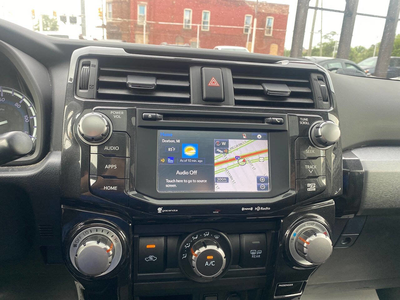 Used 2018 Toyota 4Runner TRD Off-Road Premium AWD/4WD image 19