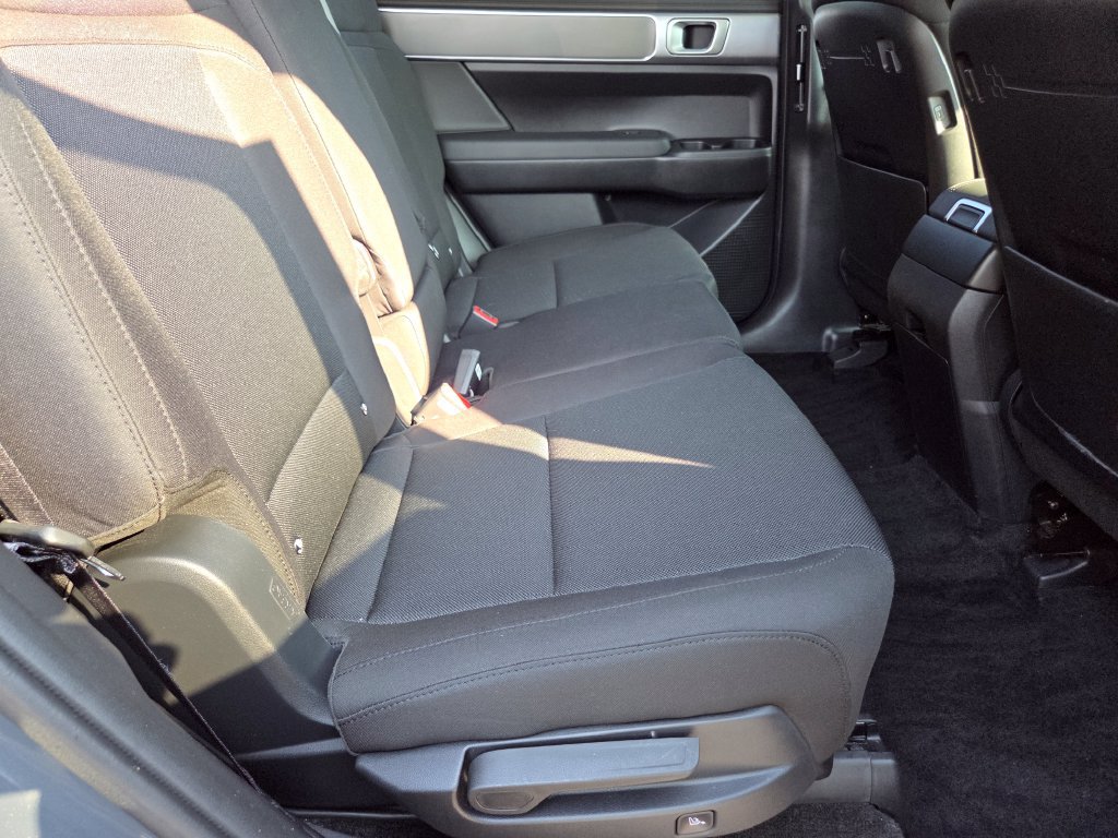 Used 2024 Hyundai Santa Fe SE AWD/4WD image 24