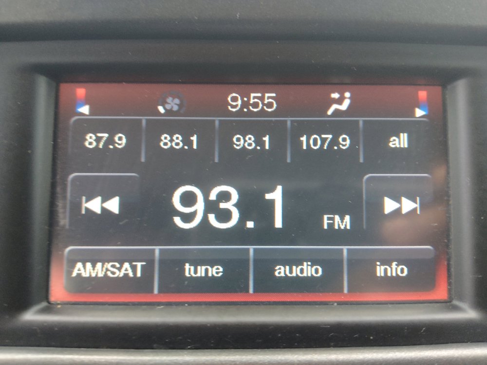 Used 2019 Dodge Journey SE w/ Connectivity Group FWD image 25
