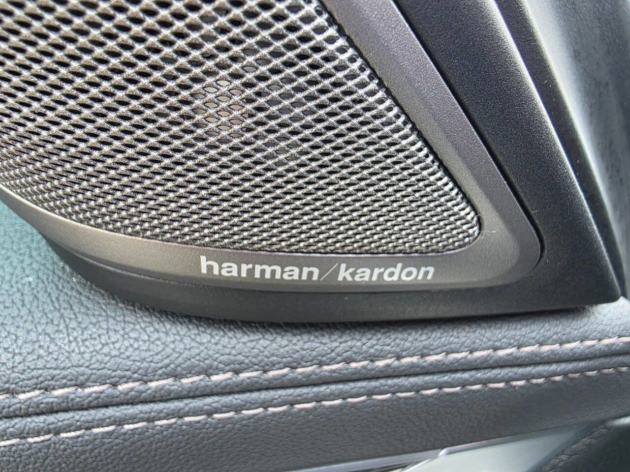 Used 2019 BMW 740i xDrive 740i xDrive AWD 4dr Sedan image 11