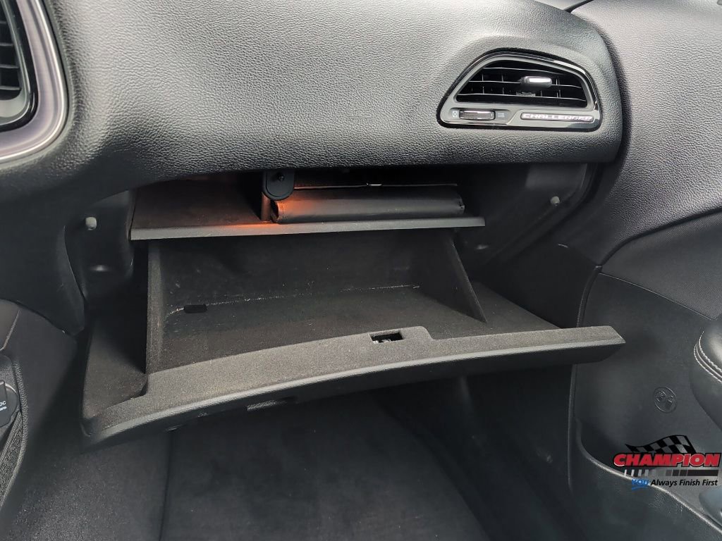 Used 2016 Dodge Challenger SXT w/ Blacktop Package image 25