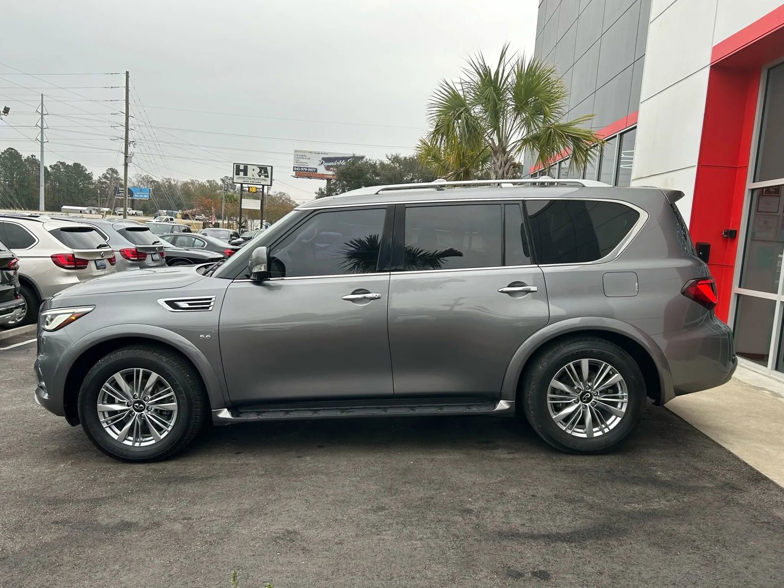 Used 2018 INFINITI QX80 2WD w/ Driver Assistance Package image 8