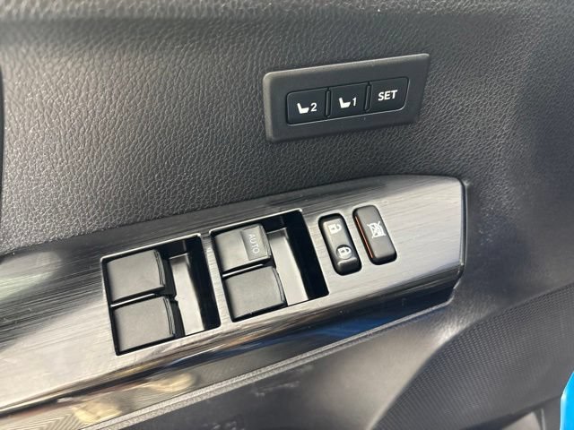 Used 2016 Toyota RAV4 Limited w/ Advanced Technology Package AWD/4WD image 15