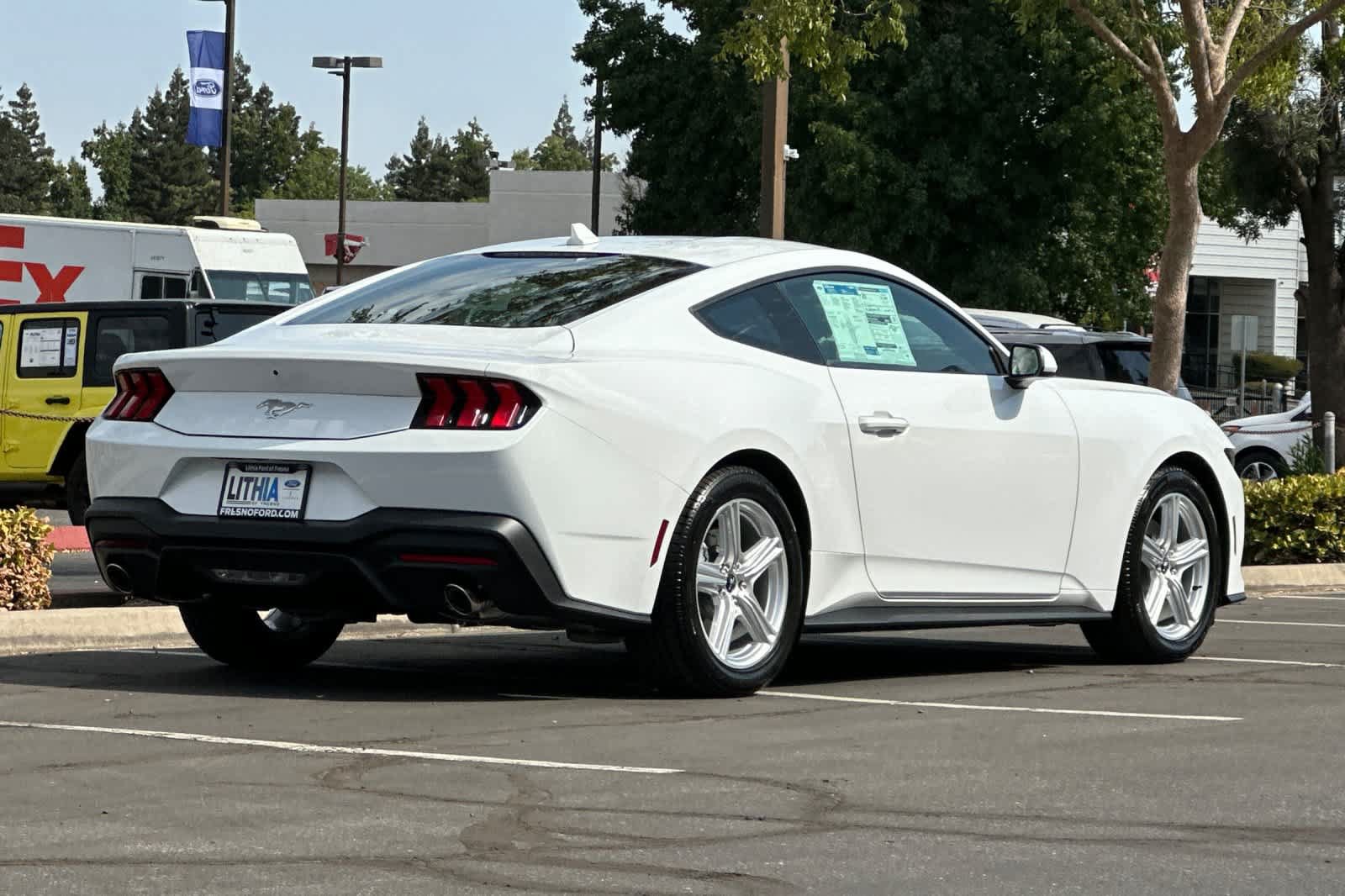 New 2026 Ford Mustang Coupe RWD video 2