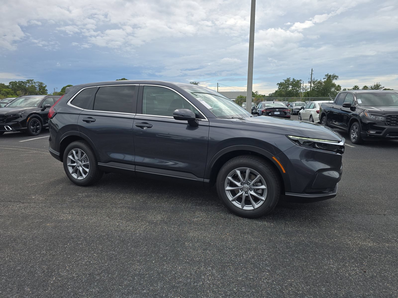 Used 2026 Honda CR-V EX image 2