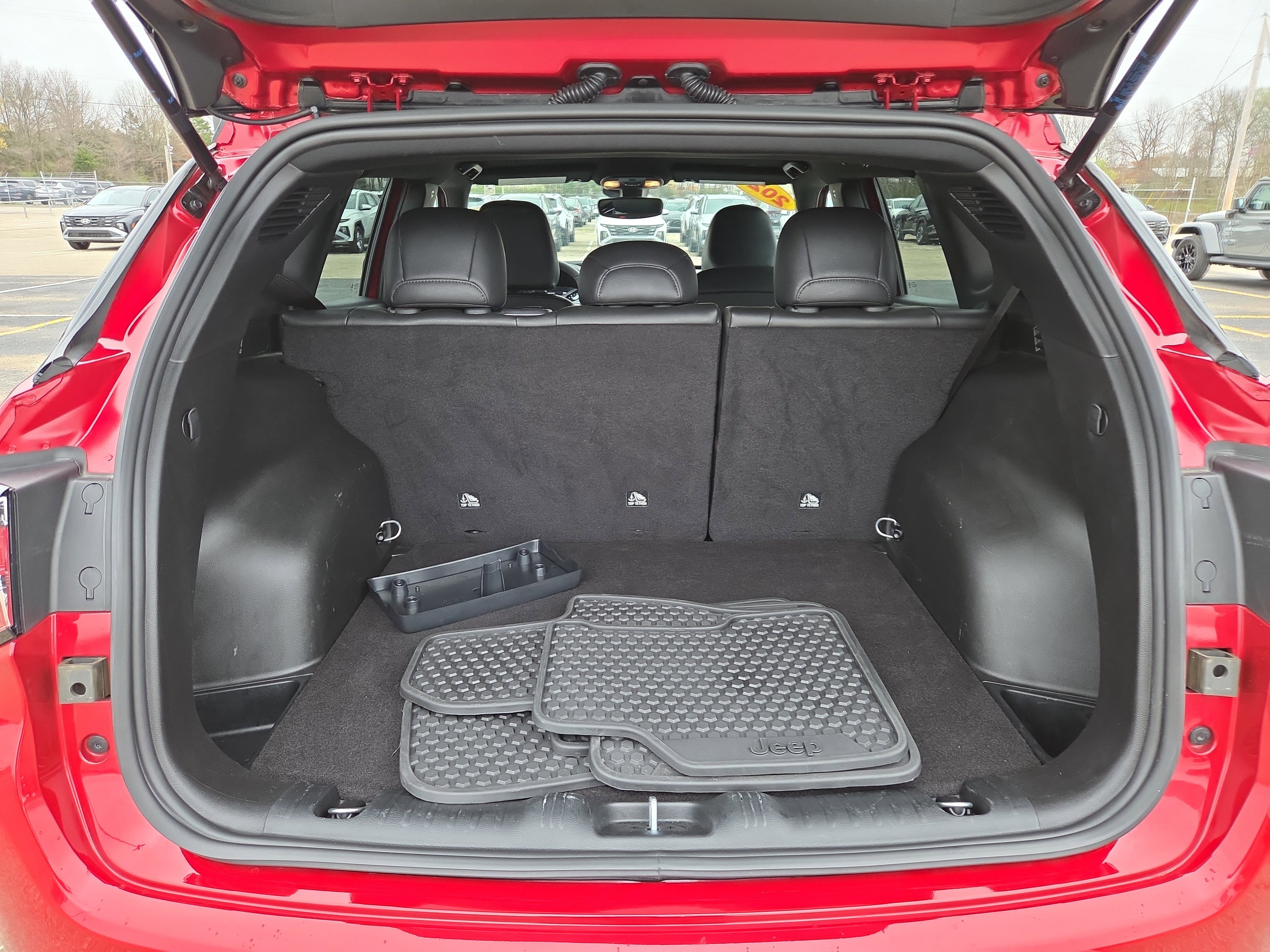 Certified 2025 Jeep Compass Trailhawk image 9